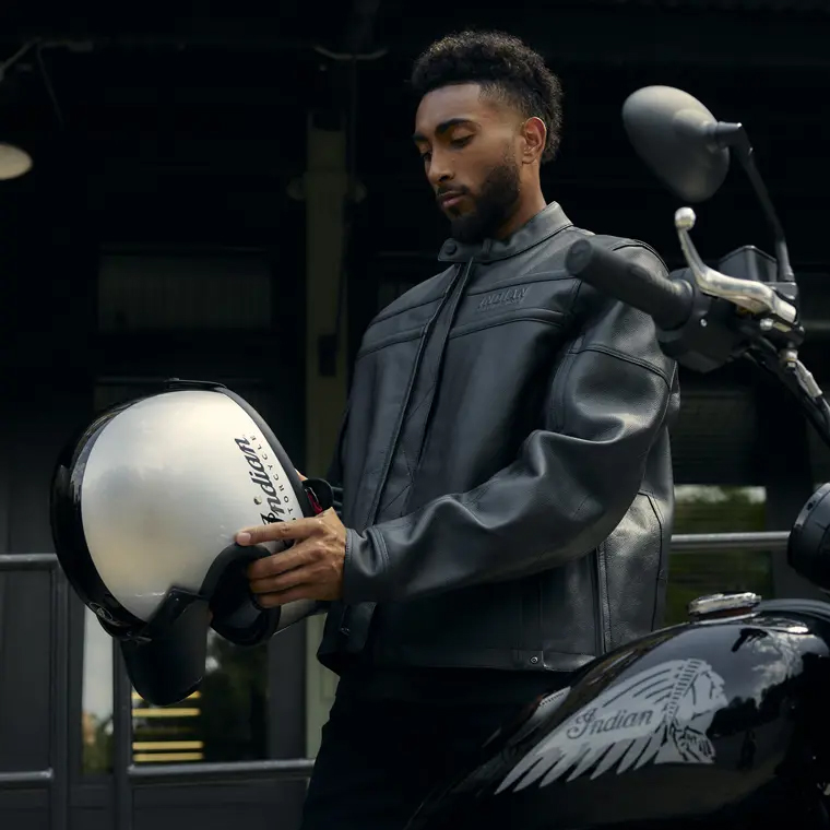 Gloss Stripe Retro Full Face Helmet, Silver